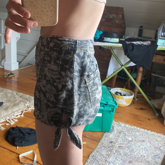 Some days lovin short shorts small - Picture 9 of 9